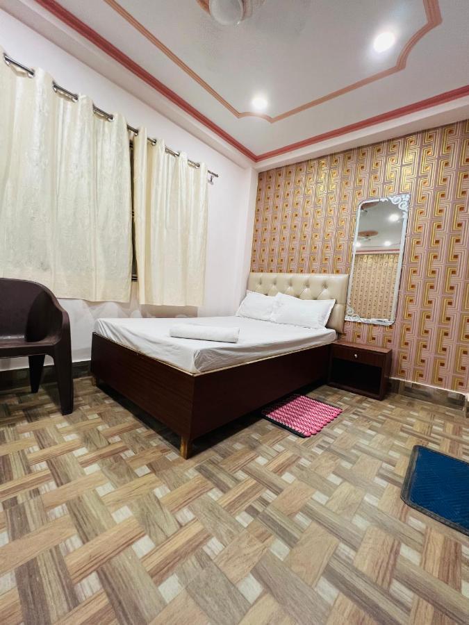 The Bella Guesthouse Varanasi Exterior foto
