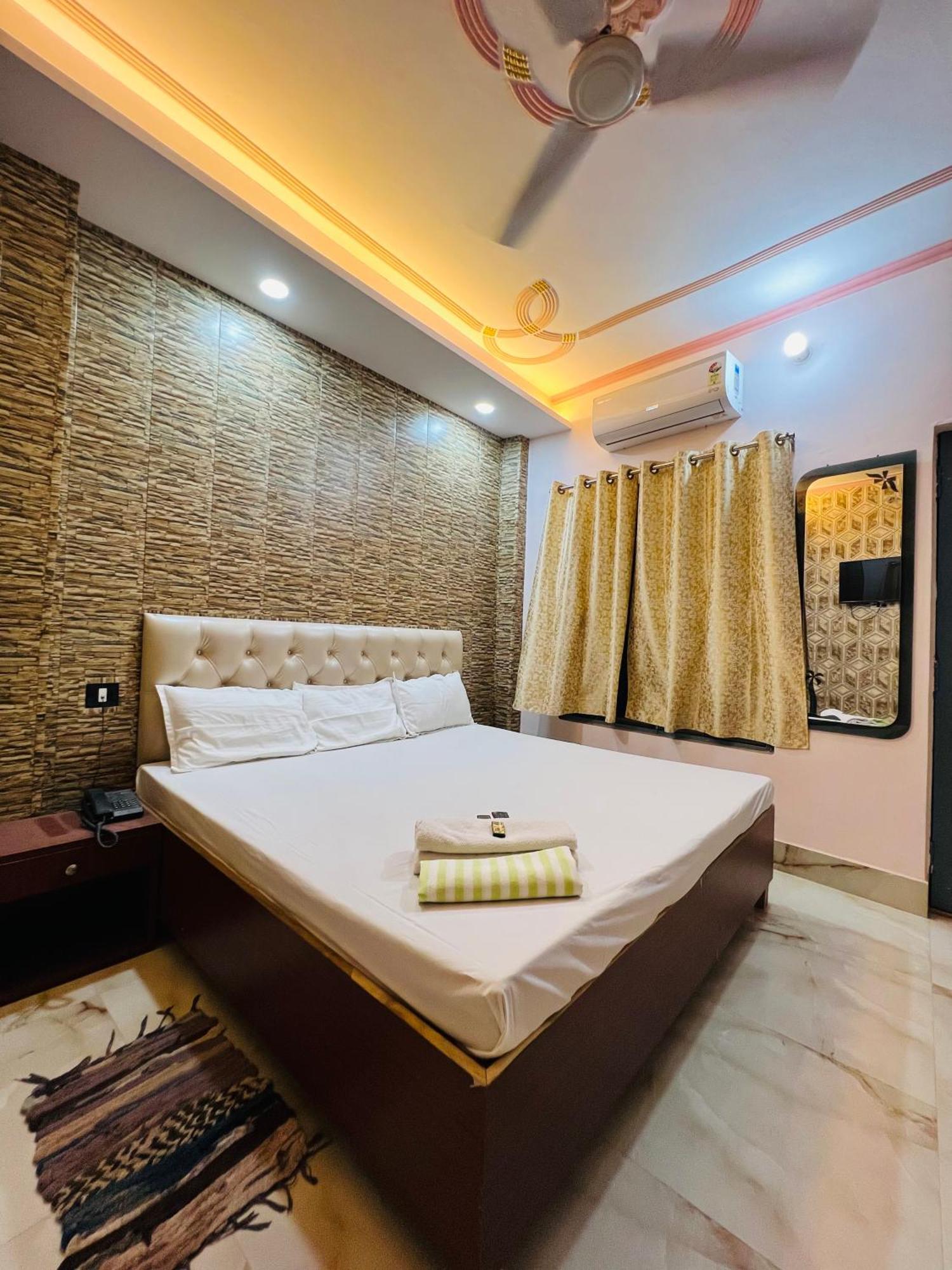The Bella Guesthouse Varanasi Exterior foto